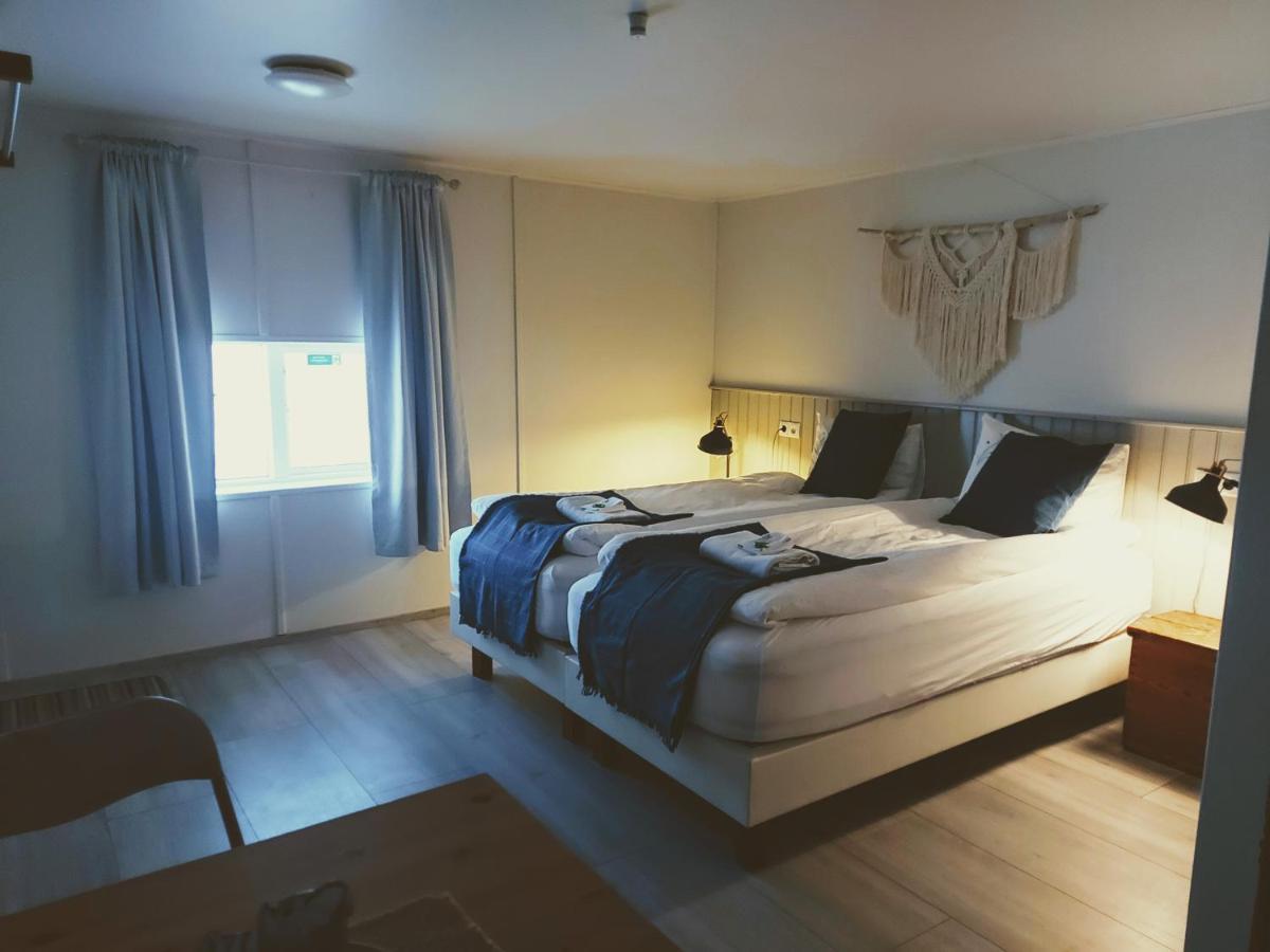 Grasteinn Guesthouse Þórshöfn 외부 사진
