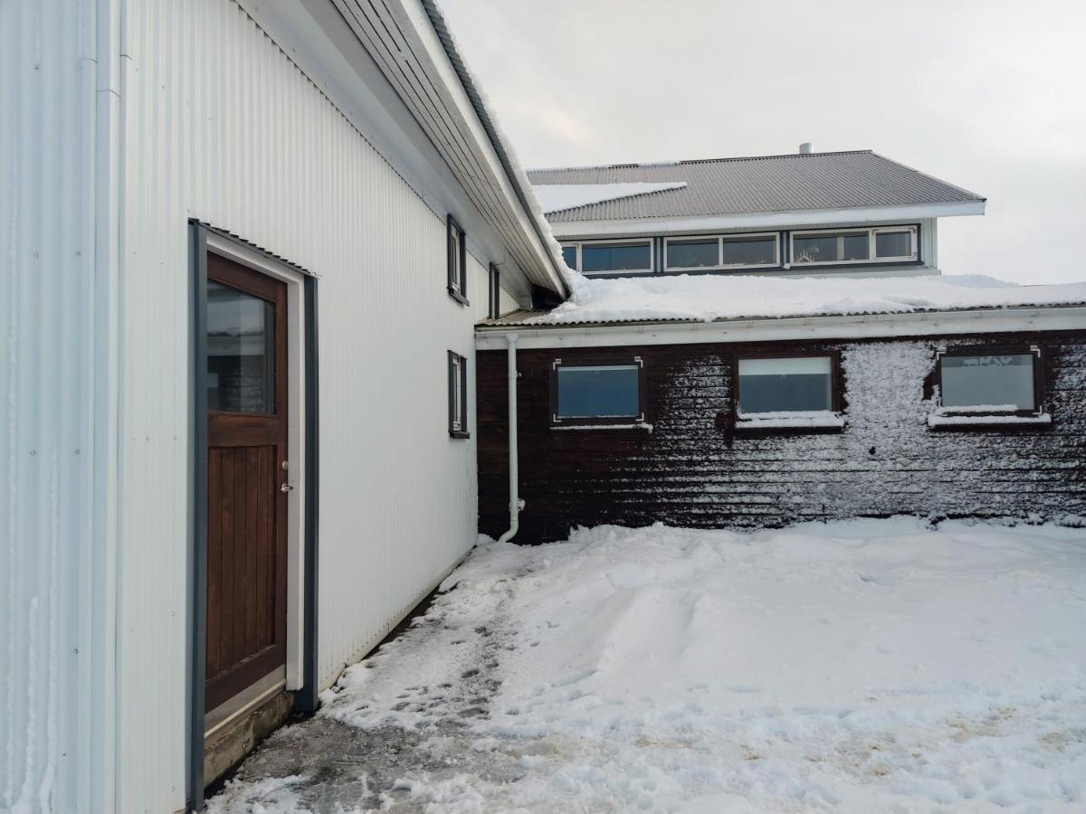 Grasteinn Guesthouse Þórshöfn 외부 사진