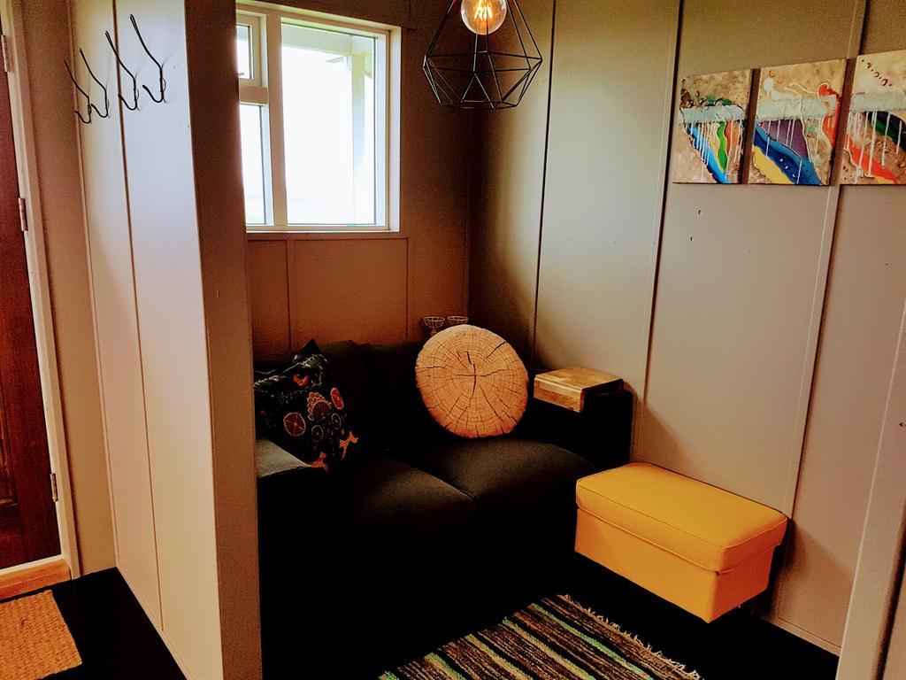 Grasteinn Guesthouse Þórshöfn 외부 사진