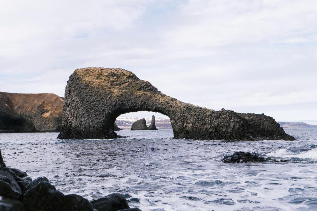 Grasteinn Guesthouse Þórshöfn 외부 사진